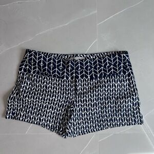 GAP Women's Geometric Navy and White Tailored Shorts